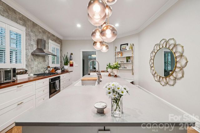 226 W Park Avenue, Charlotte, NC 28203