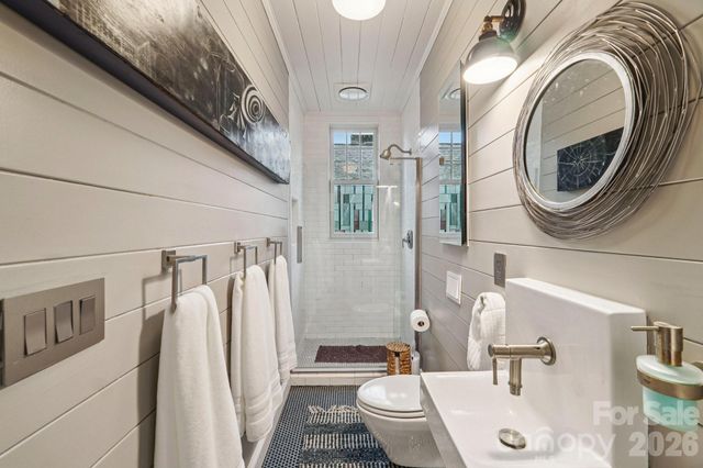 226 W Park Avenue, Charlotte, NC 28203