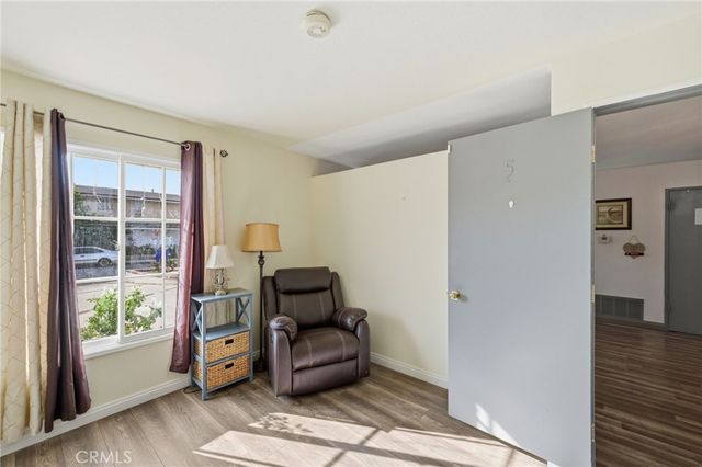 27828 Parkvale, Saugus, CA 91350