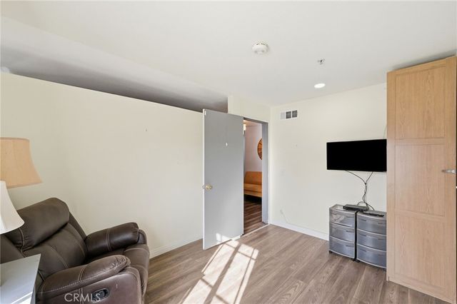 27828 Parkvale, Saugus, CA 91350