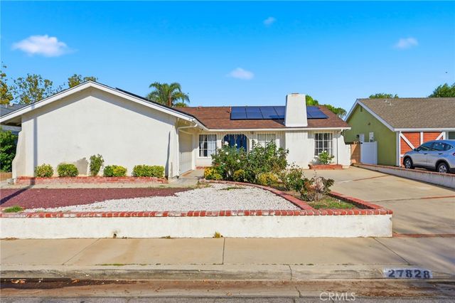 27828 Parkvale, Saugus, CA 91350