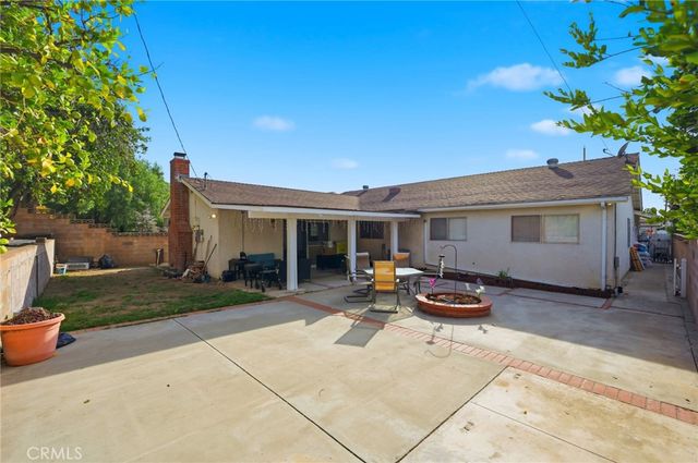 27828 Parkvale, Saugus, CA 91350