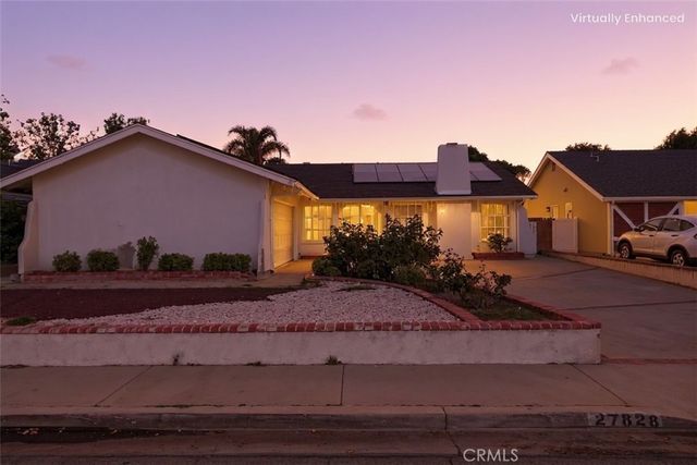 27828 Parkvale, Saugus, CA 91350