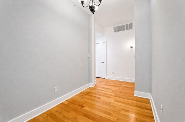 603 Davis ST 1207, Austin, TX 78701