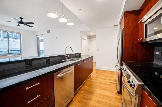 603 Davis ST 1207, Austin, TX 78701
