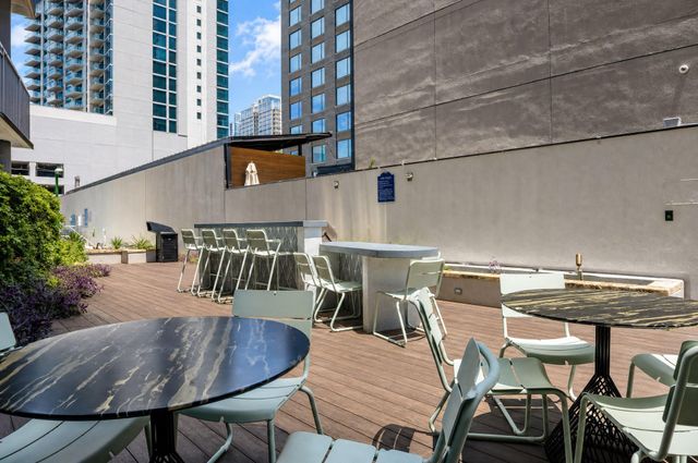 603 Davis ST 1207, Austin, TX 78701