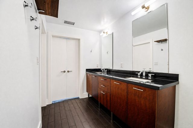 603 Davis ST 1207, Austin, TX 78701