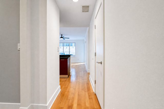 603 Davis ST 1207, Austin, TX 78701