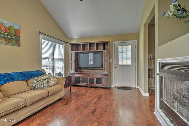 931 Walkers Bend Road, Johnson City, TN 37615