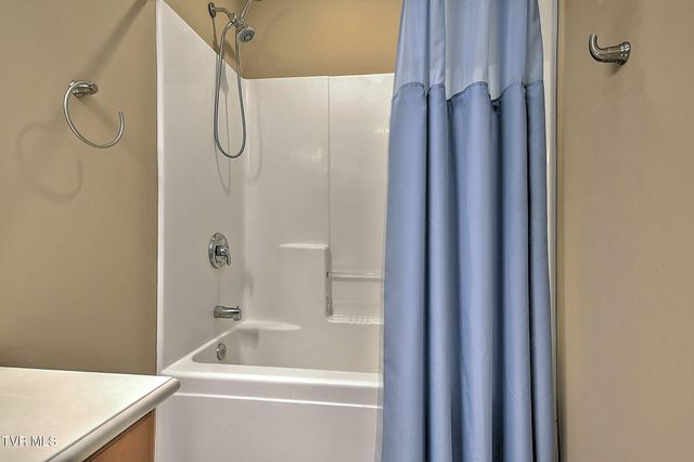 931 Walkers Bend Road, Johnson City, TN 37615