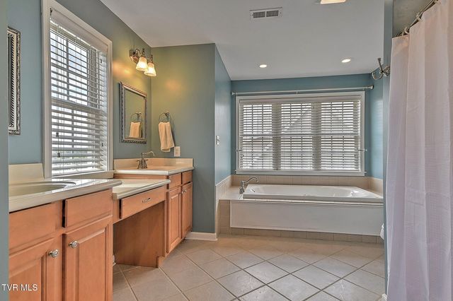 931 Walkers Bend Road, Johnson City, TN 37615
