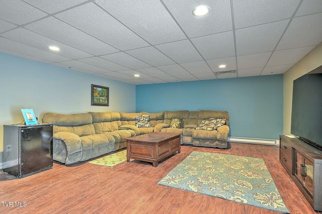 931 Walkers Bend Road, Johnson City, TN 37615
