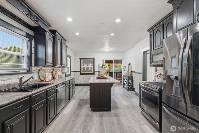 9712 Golden Given Road E, Tacoma, WA 98445