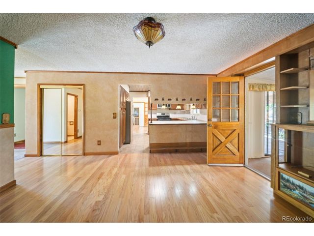 10152 W 70th Dr, Arvada, CO 80004