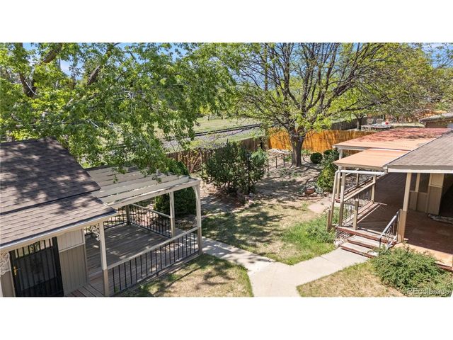 10152 W 70th Dr, Arvada, CO 80004