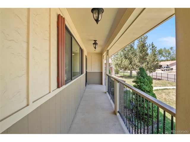 10152 W 70th Dr, Arvada, CO 80004
