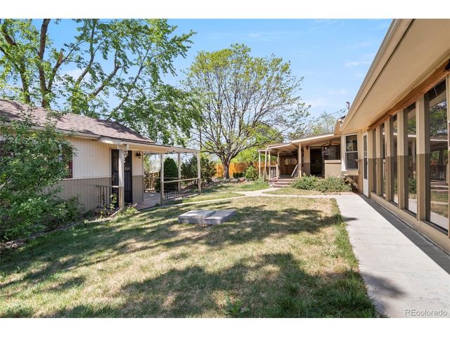 10152 W 70th Dr, Arvada, CO 80004