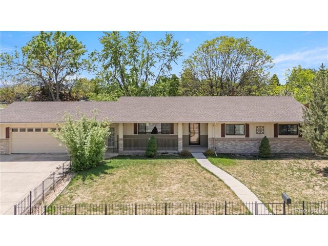 10152 W 70th Dr, Arvada, CO 80004