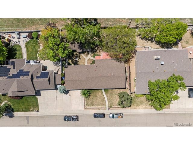 10152 W 70th Dr, Arvada, CO 80004