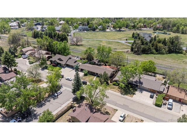 10152 W 70th Dr, Arvada, CO 80004
