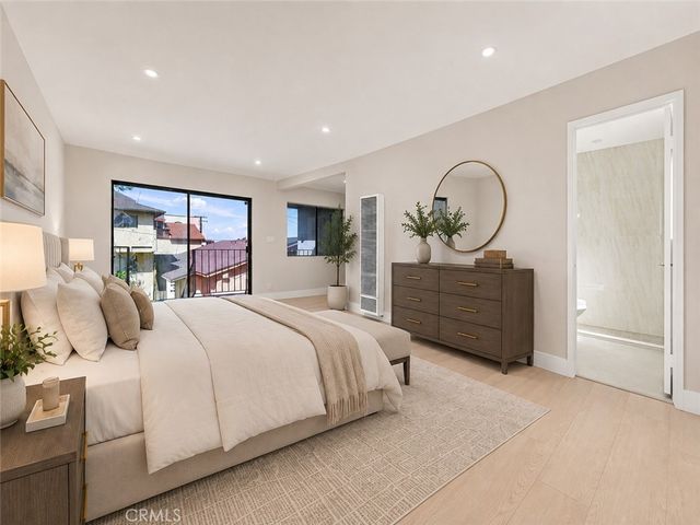 7751 Newman 4, Huntington Beach, CA 92647
