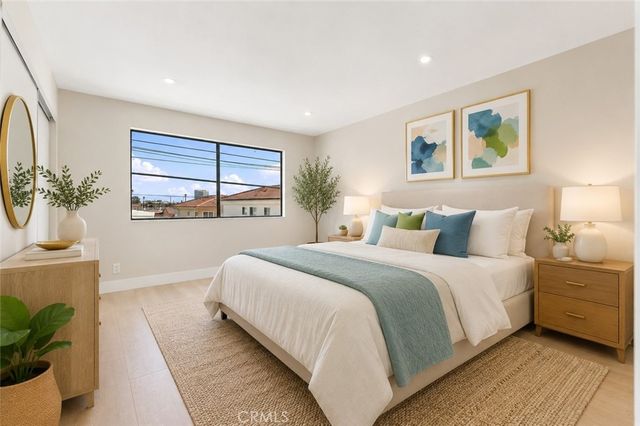 7751 Newman 4, Huntington Beach, CA 92647