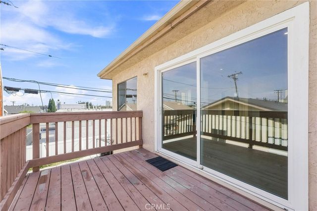 7751 Newman 4, Huntington Beach, CA 92647
