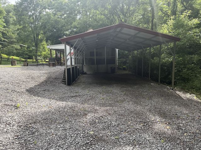 138 Cooper Ln, Smithville, TN 37166