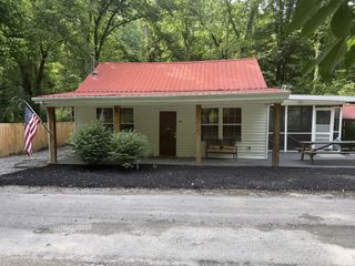 138 Cooper Ln, Smithville, TN 37166