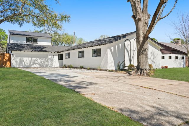 10722 Lynbrook Drive, Houston, TX 77042