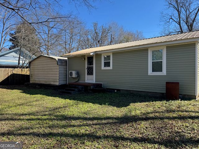 315 E 2nd Avenue, Tennille, GA 31089