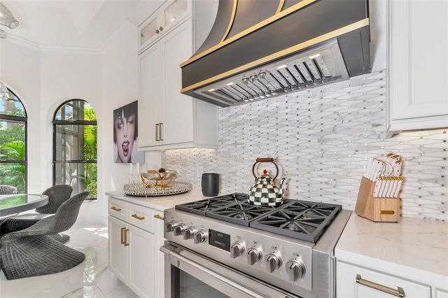 1690 ASSISI DRIVE 12, Sarasota, FL 34231