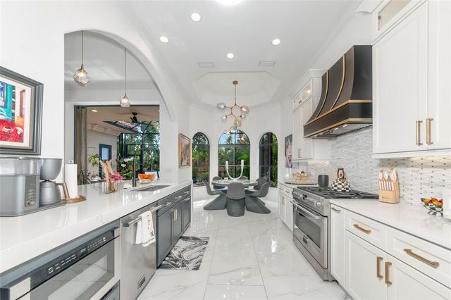 1690 ASSISI DRIVE 12, Sarasota, FL 34231