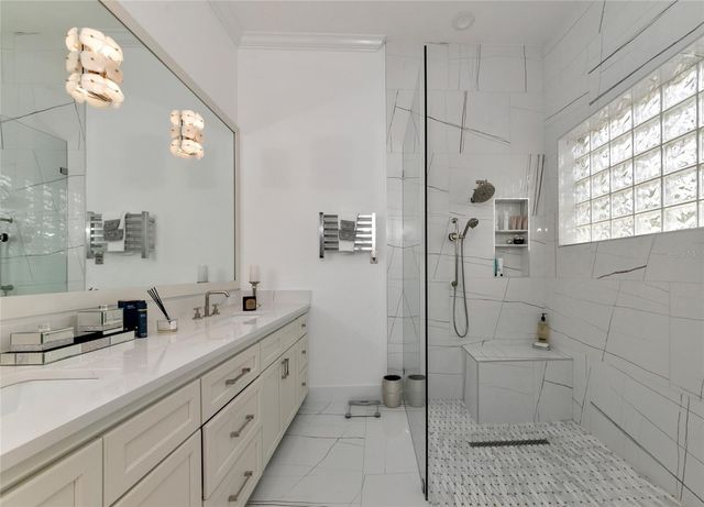 1690 ASSISI DRIVE 12, Sarasota, FL 34231