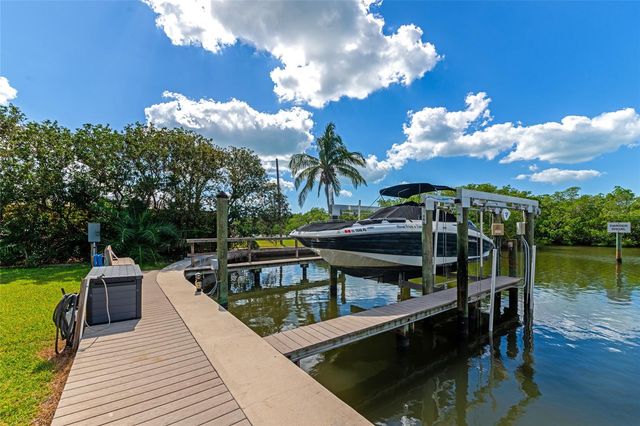 1690 ASSISI DRIVE 12, Sarasota, FL 34231