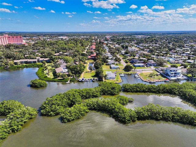 1690 ASSISI DRIVE 12, Sarasota, FL 34231