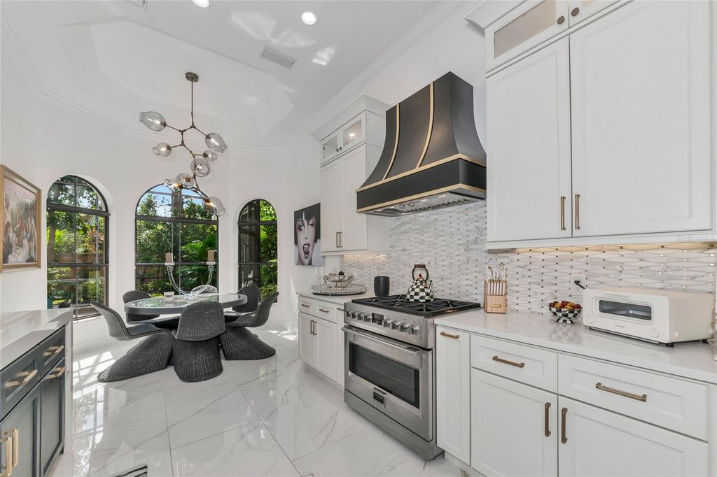 Image 19 of property listing at 1690 ASSISI DRIVE 12, Sarasota, FL 34231