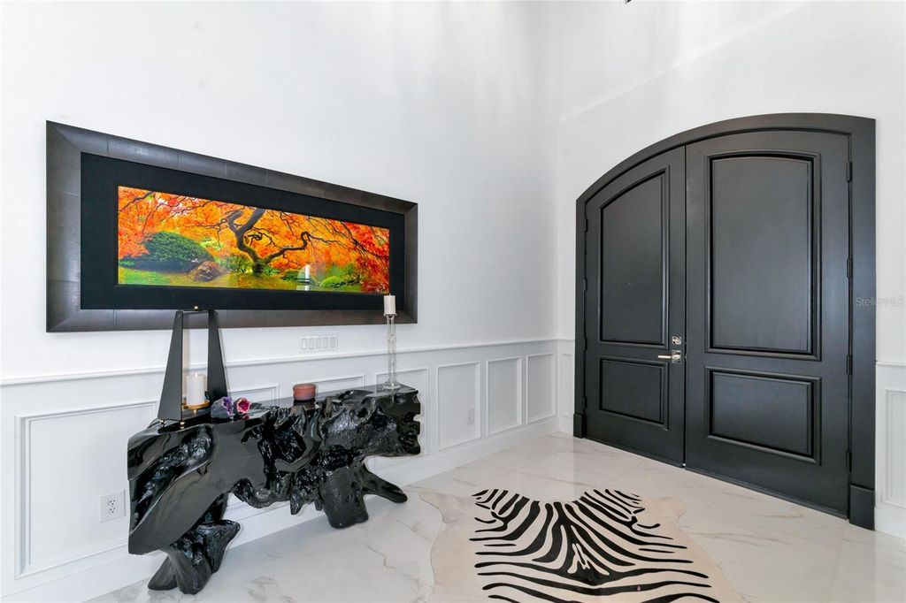 Image 4 of property listing at 1690 ASSISI DRIVE 12, Sarasota, FL 34231