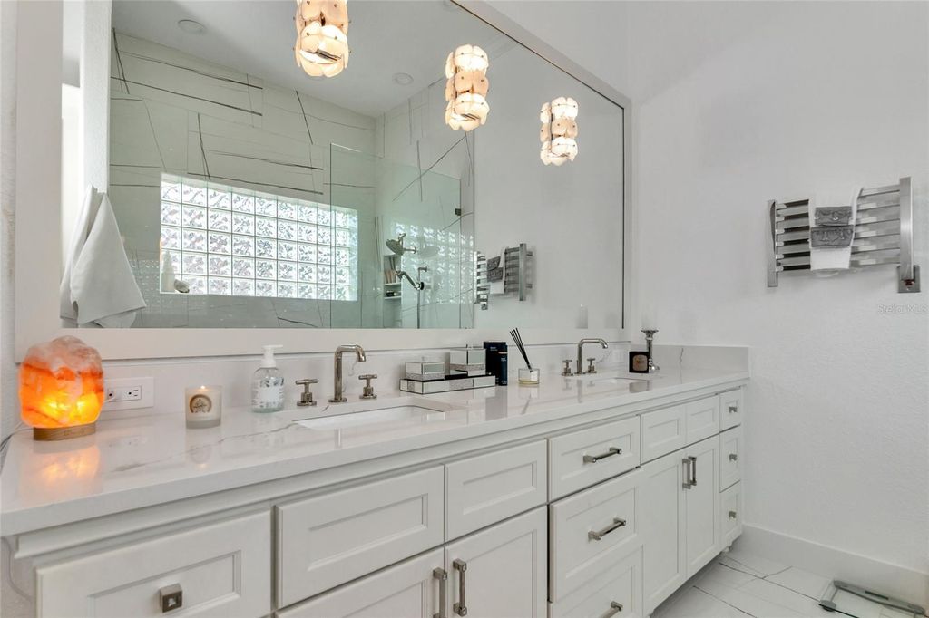 Image 35 of property listing at 1690 ASSISI DRIVE 12, Sarasota, FL 34231