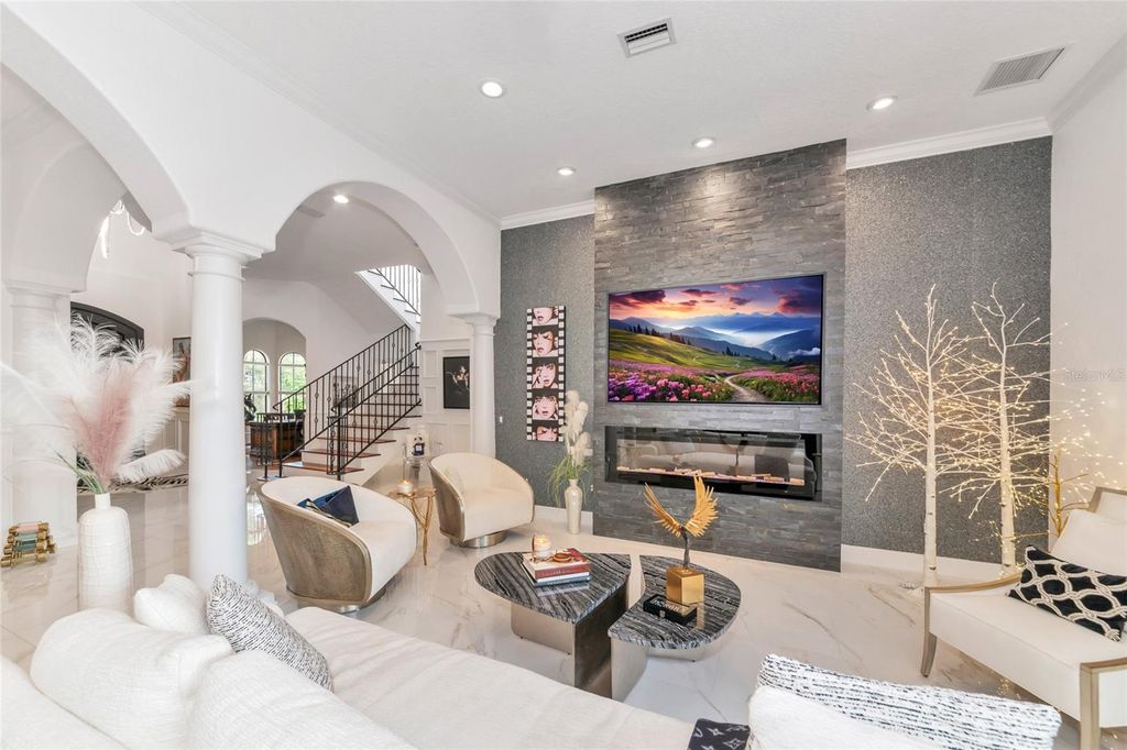 Image 7 of property listing at 1690 ASSISI DRIVE 12, Sarasota, FL 34231