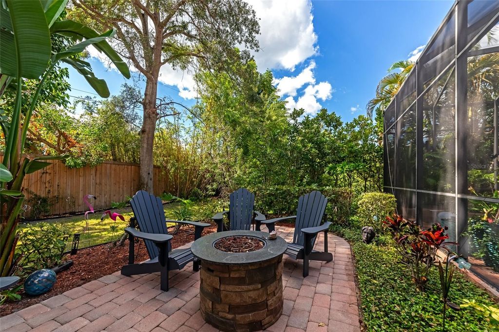 Image 62 of property listing at 1690 ASSISI DRIVE 12, Sarasota, FL 34231