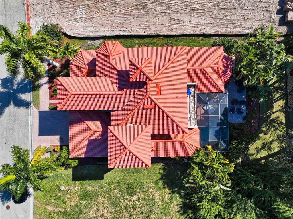 Image 74 of property listing at 1690 ASSISI DRIVE 12, Sarasota, FL 34231