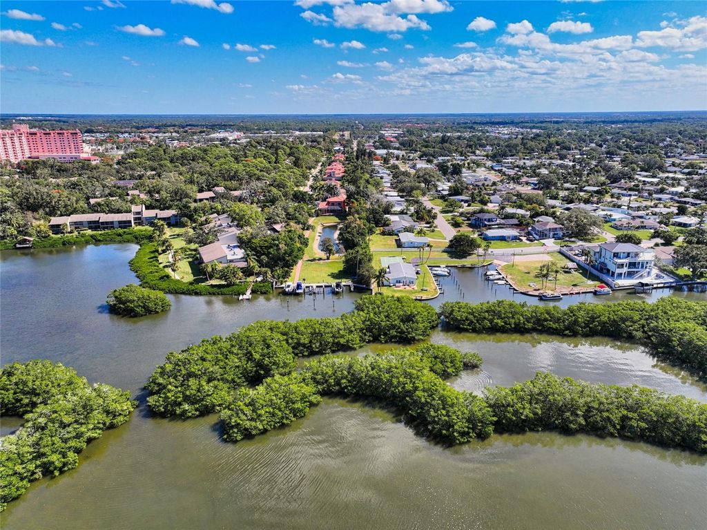 Image 86 of property listing at 1690 ASSISI DRIVE 12, Sarasota, FL 34231