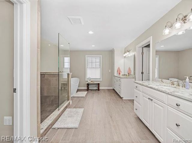 1994 Charles Court, Milford Charter Township, MI 48380