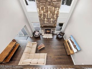 1994 Charles Court, Milford Charter Township, MI 48380