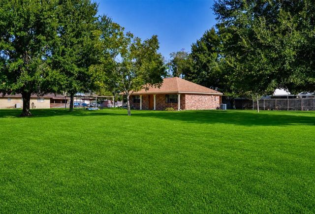 5406 Avenue C, Crosby, TX 77532