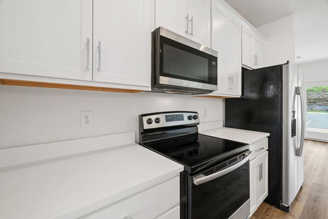 114 Stella Dr, Nashville, TN 37209