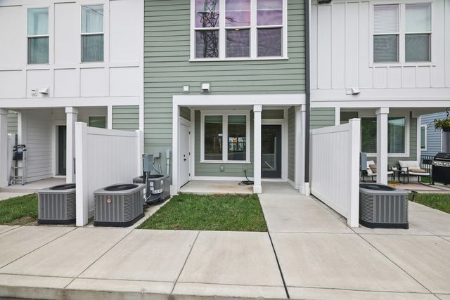 114 Stella Dr, Nashville, TN 37209