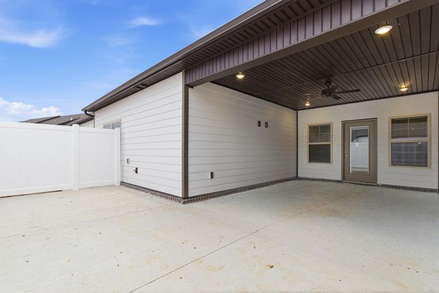 1422 Suzanne Drive, Murfreesboro, TN 37128