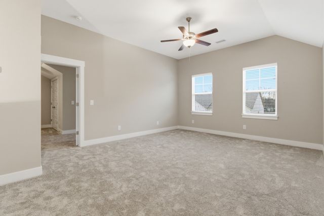 1422 Suzanne Drive, Murfreesboro, TN 37128
